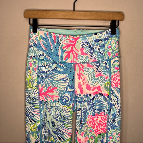 Lilly Pulitzer Luxletic UPF 50+ High Rise Weekender Crop Leggings S - Picture 4 of 9